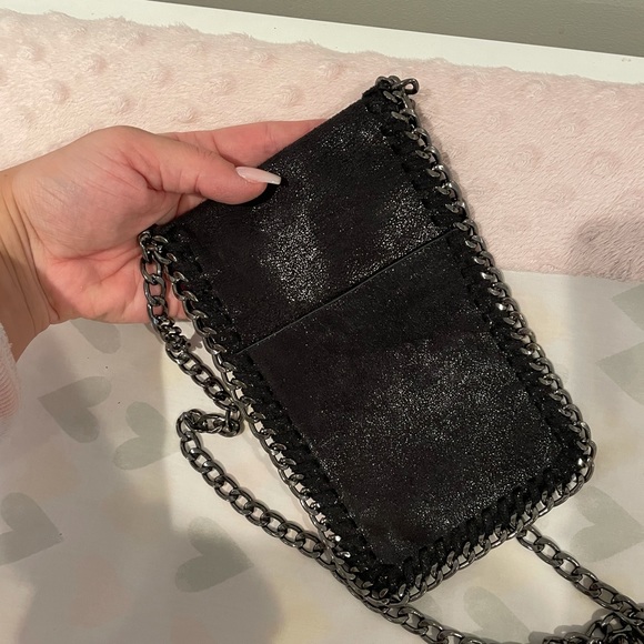 Mini Chain Crossbody - Picture 3 of 3